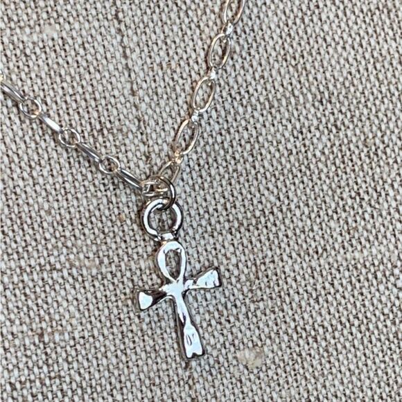 20” Silver Coated Cross Pendant Necklace Y2K - Picture 2 of 6